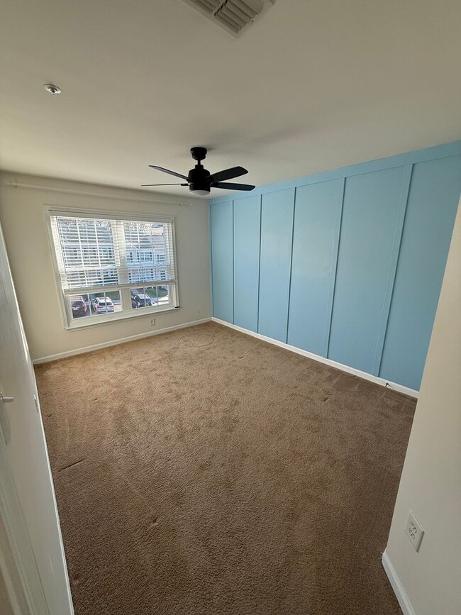 Building Photo - Spacious Townhome in desirable Bel Air Nei...