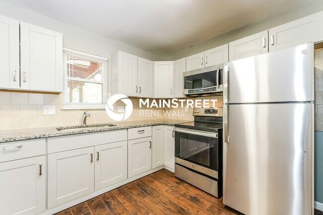 Building Photo - 3 Bedroom Pet-Friendly Home in Blue Spring...