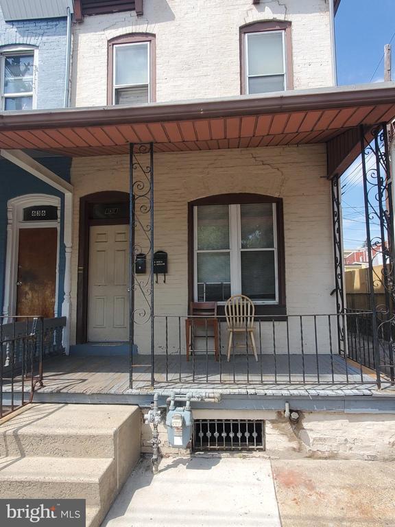 Building Photo - 638 N 2nd St