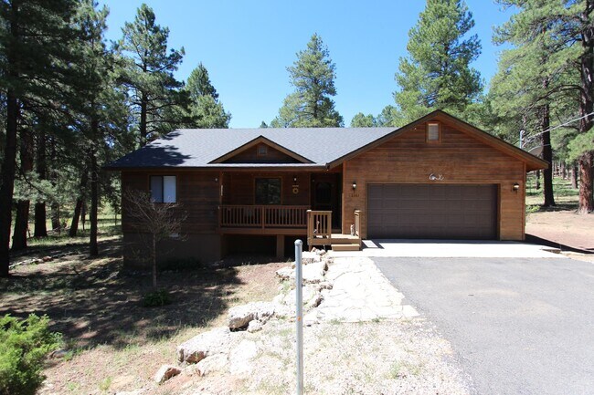 Building Photo - Peaceful Kachina Village Home | Backs National Forest + A/C