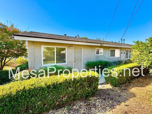 Primary Photo - 155 S Campus Ave