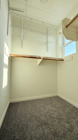 Building Photo - 1605 Emerald St
