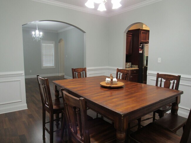 Building Photo - 4 Bedroom 2.5 Bath Onslow Bay