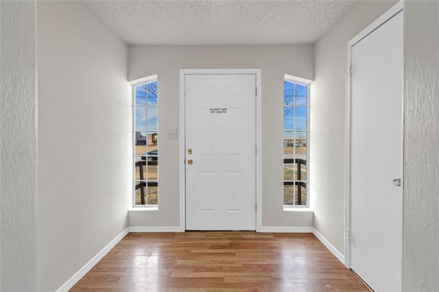 Building Photo - 1322 N Powell Pkwy