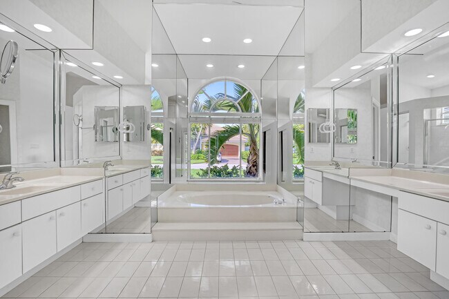 Building Photo - 22 Windward Isle