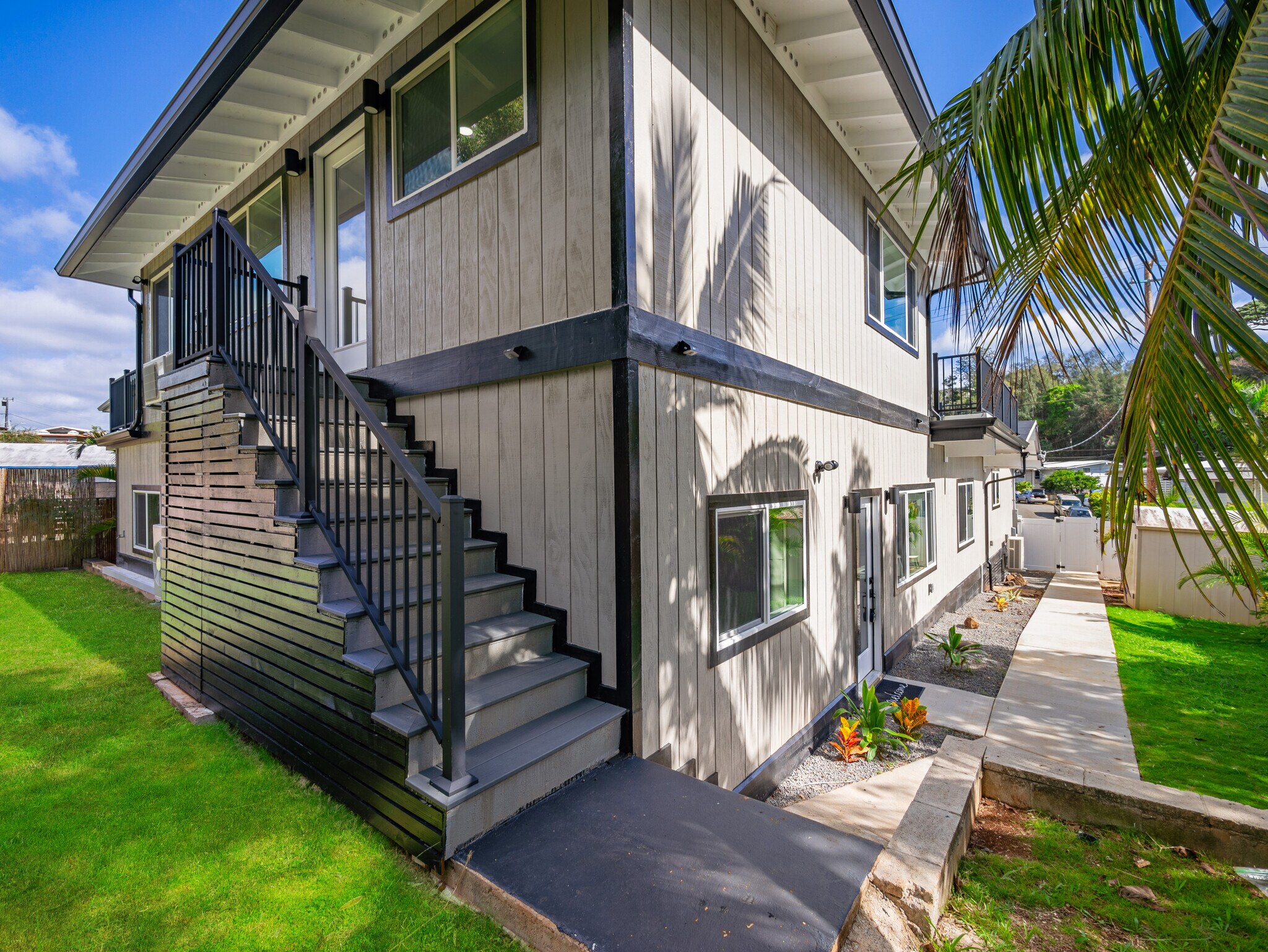 Building Photo - 95-148 Waimakua Dr