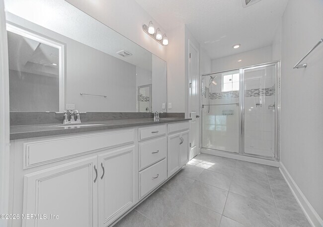 Building Photo - 33 Ibiza Ct