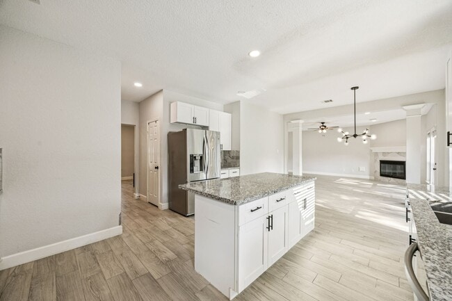 Building Photo - 16802 Willow Bend Ct
