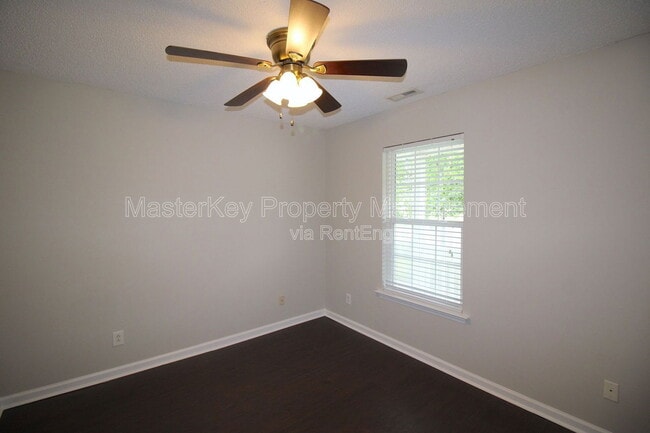 Building Photo - 132 Evening Star Dr