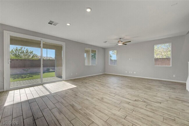 Building Photo - 7447 Ardenno St