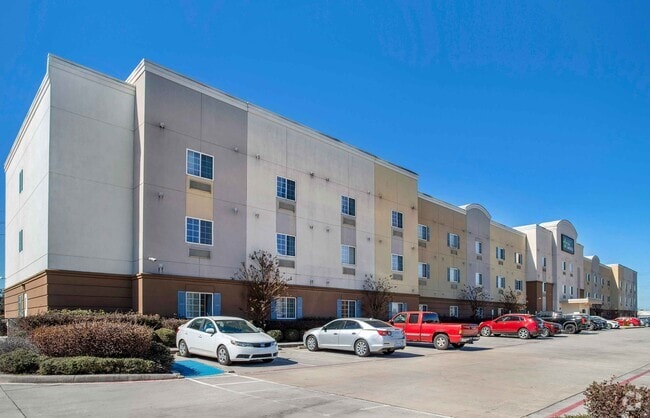 Building Photo - 1500 N Sam Houston Pkwy E