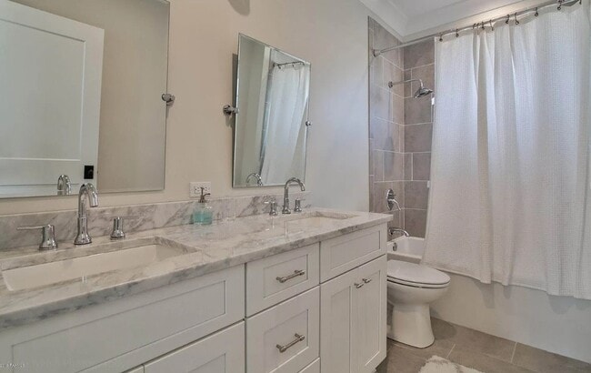 Building Photo - 304 Catalina Ln