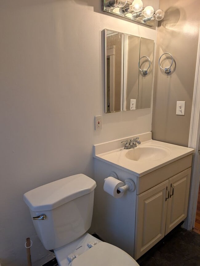 Building Photo - 3160 Meadowbrook Blvd