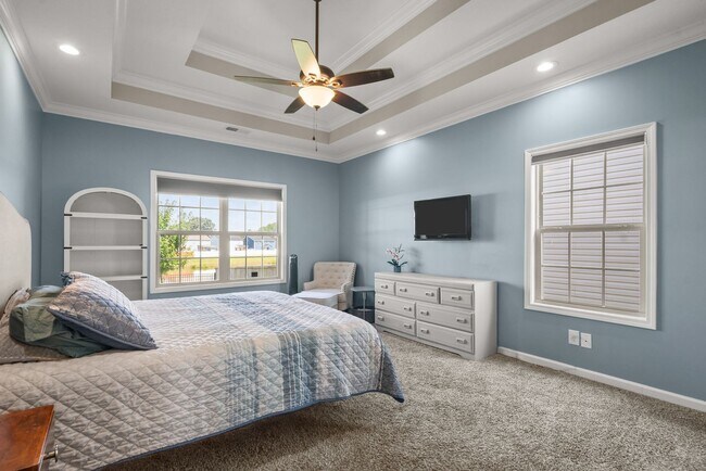 Building Photo - Beautiful Home in Summerfield Waiting to C...