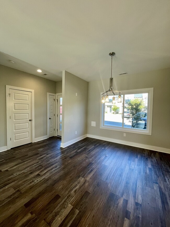 Building Photo - 47 Zentry Pl