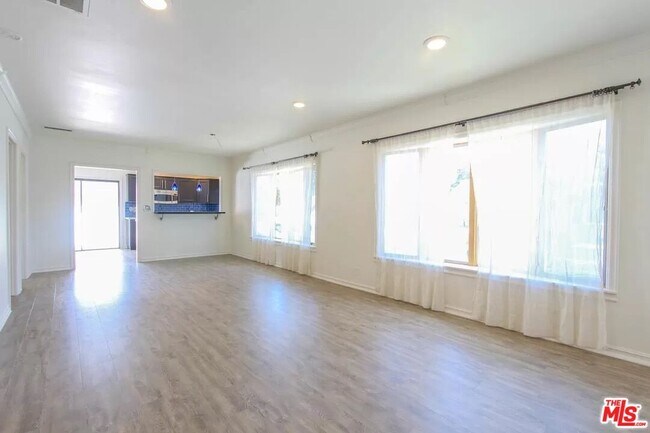 Building Photo - 7701 Norton Ave