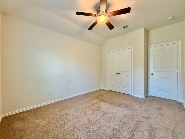 Building Photo - 908 Arvada Dr
