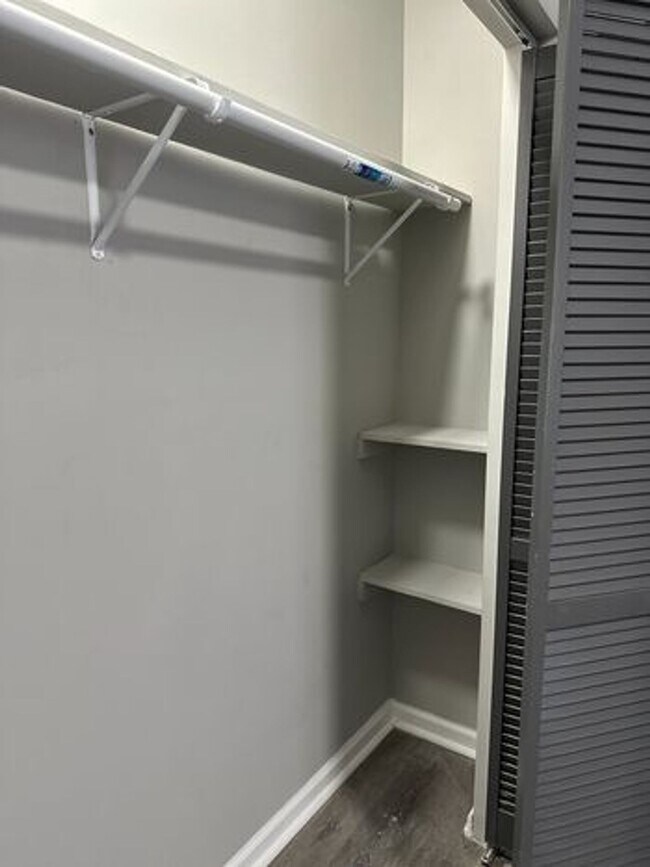 Building Photo - Irvington Living II: Renovated Comfort in ...