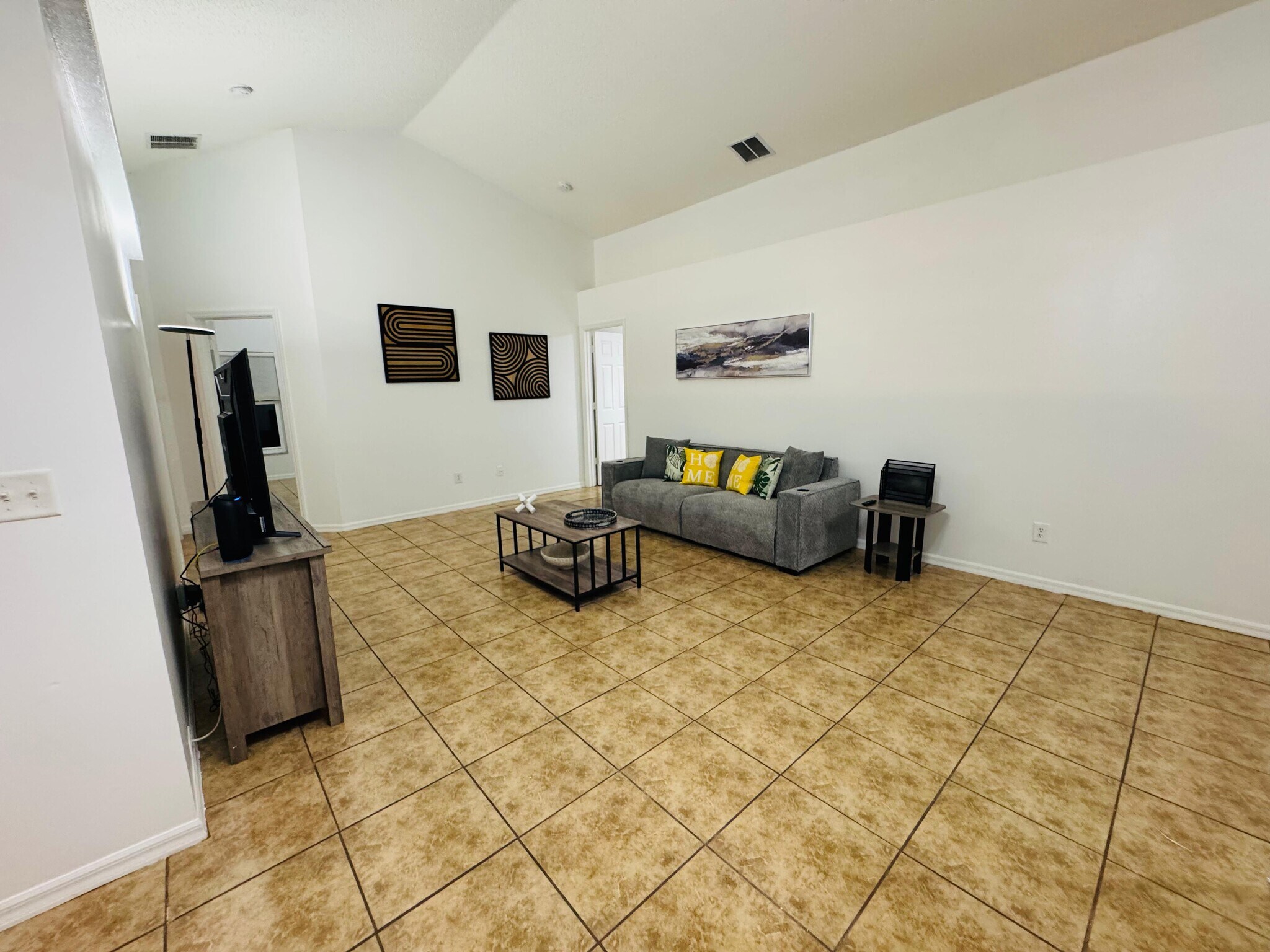 Shared Living Room - 536 Cheshire Way
