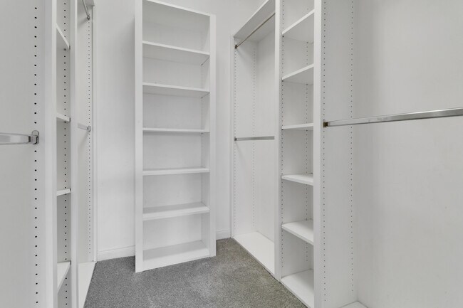 Building Photo - 28721 Alessandria Cir