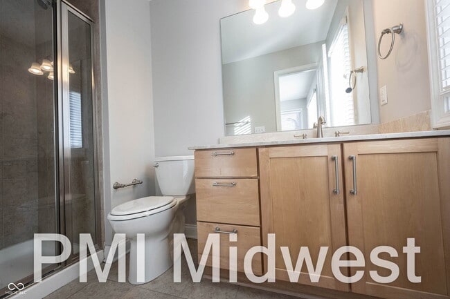 Building Photo - 515 E New York St