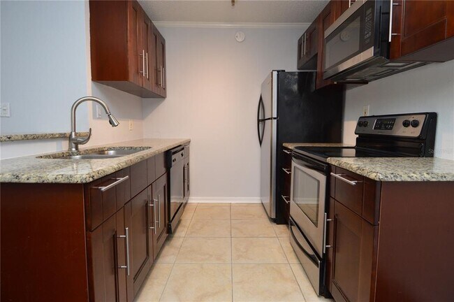 Building Photo - 10265 Gandy Blvd N