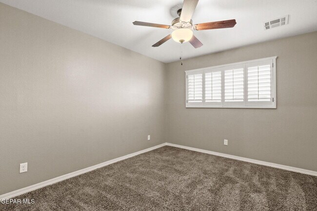 Building Photo - 4521 Marisabel Azcarate St