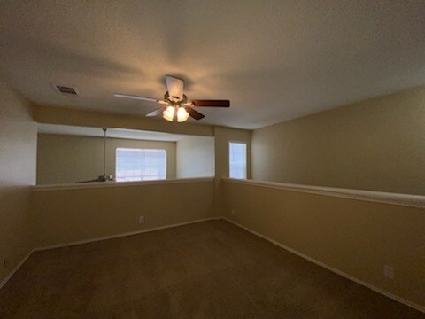 Building Photo - 2 story 1 bed 1.5 bath towhome