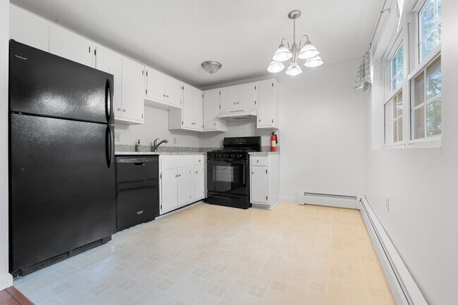 Building Photo - 50 Farrwood Ave