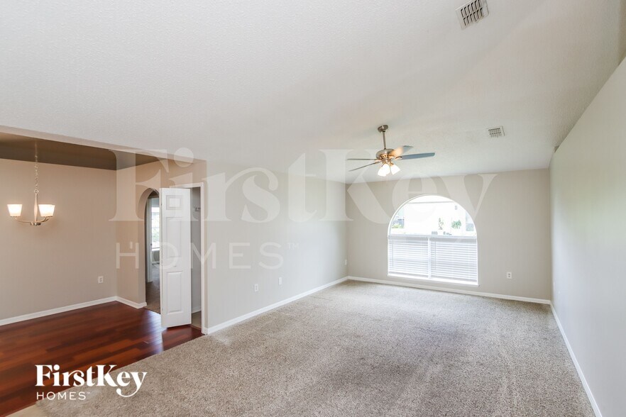 Building Photo - 1686 Whiting St SE