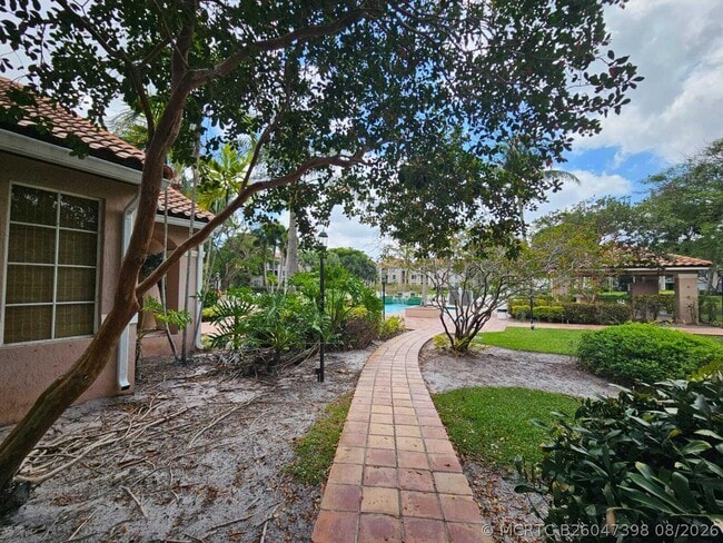 Building Photo - 12148 St.Andrews Pl