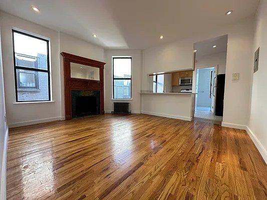 Primary Photo - 2 bedroom in New York NY 10026