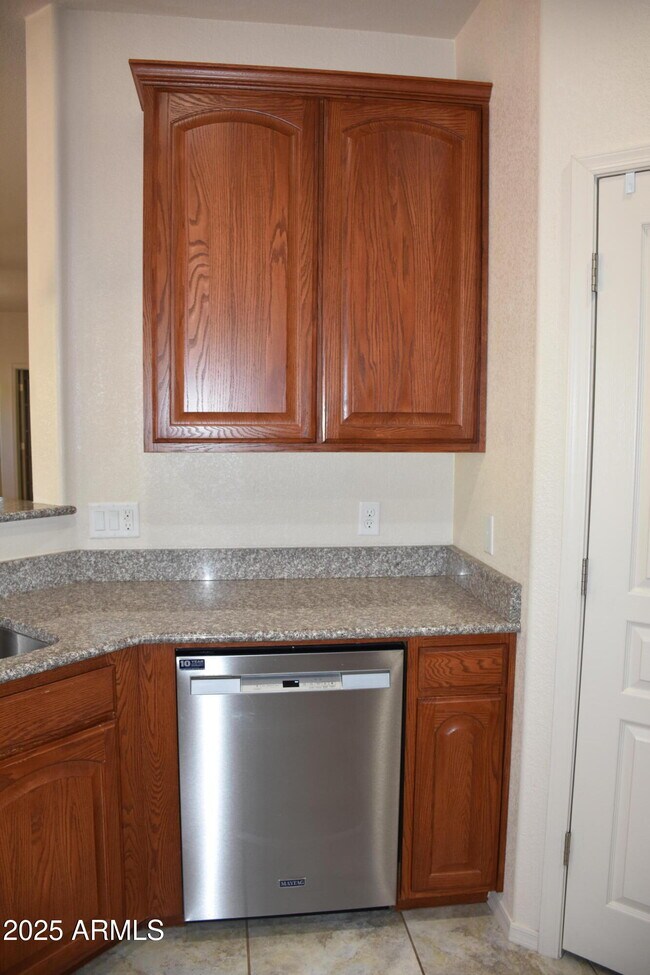 Building Photo - 4520 Leisure Ln
