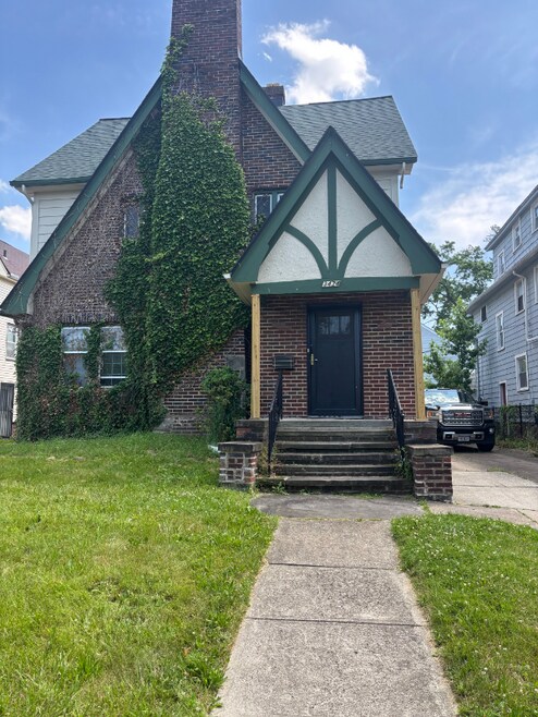 Building Photo - 3434 Washington Ave