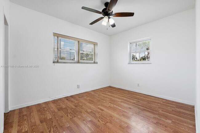 Building Photo - 1150 Adams St