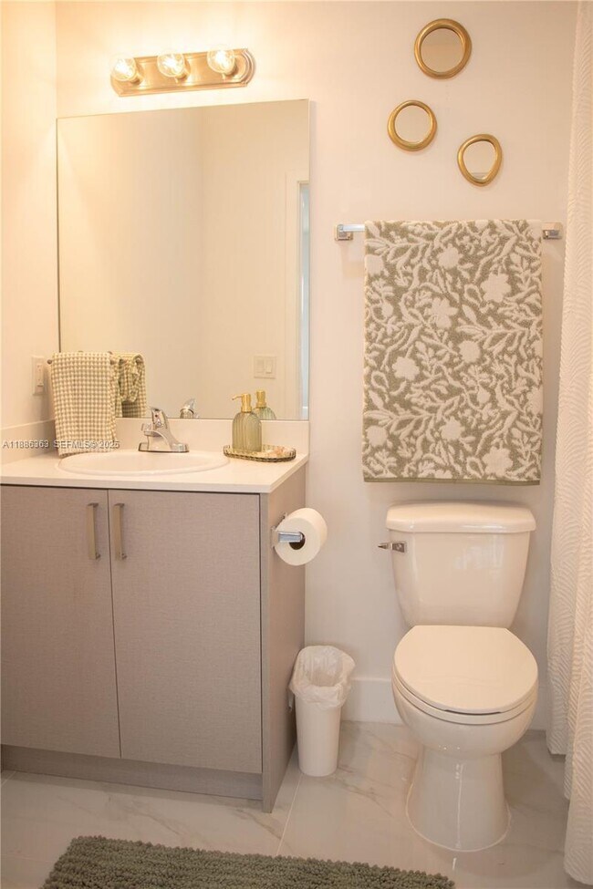 Building Photo - 1455 W 29th St