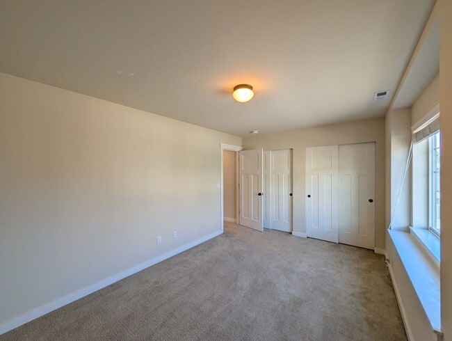 Building Photo - 3Bd/2.5Ba Lynnwood Home