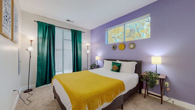 Building Photo - 545 Bedford St