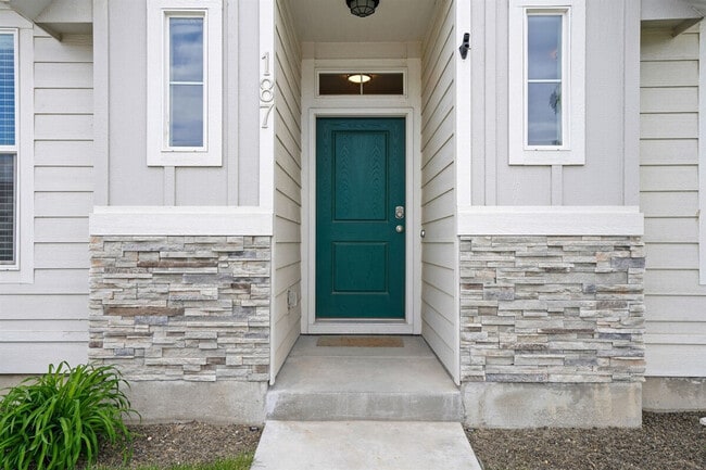 Building Photo - 187 S Riggs Spg Ave