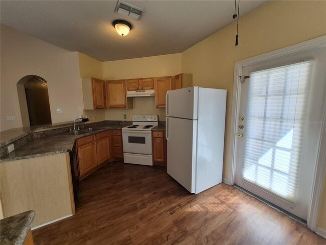 Building Photo - 18104 Villa Creek Dr