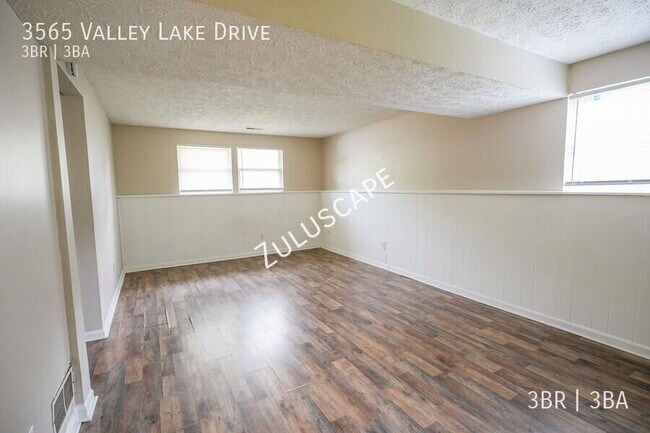 Building Photo - 3565 Valley Lake Dr
