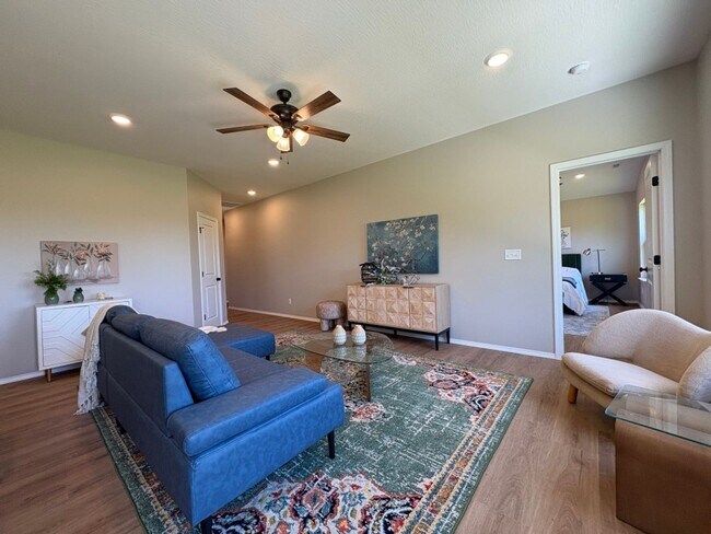 Building Photo - Brand New Home!!