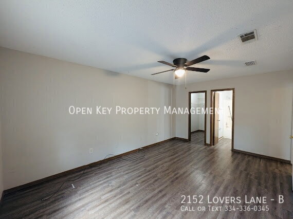 Building Photo - 2152 Lovers Ln