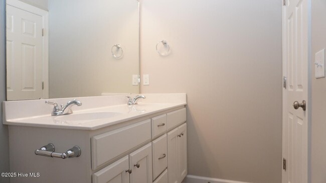 Building Photo - 1517 Pine Brook Ct