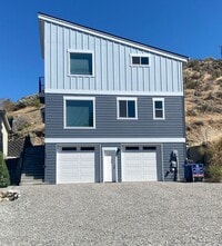 Building Photo - Year Round Rental- 4 bedroom, 2.5 bath in Chelan