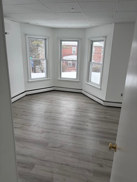 Bedroom 1 - 164 Veranda St