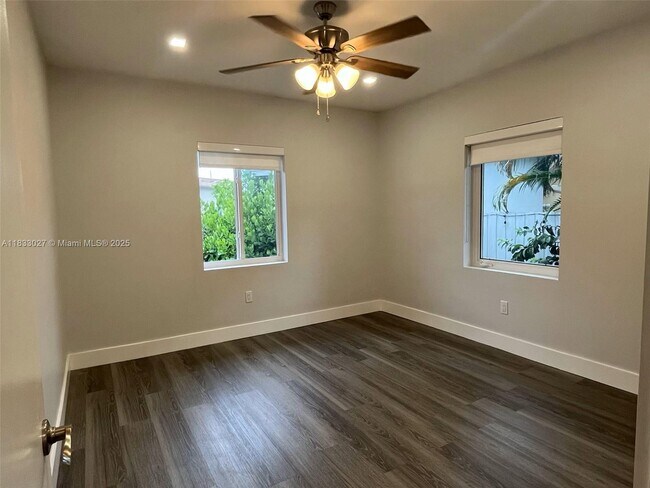 Building Photo - 600 Forrest Dr