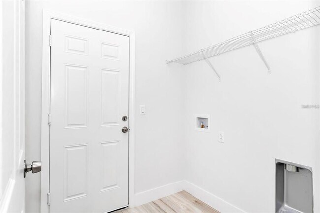 Building Photo - 586 Marion Oaks Trail