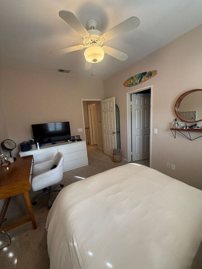 Building Photo - Perfect Encinitas location!