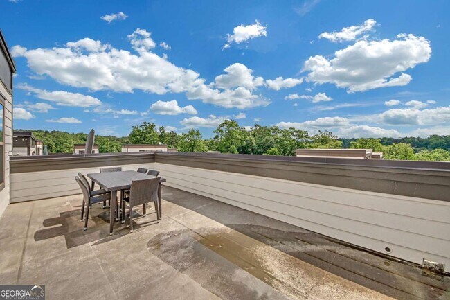 Building Photo - 860 Stonehill Ln